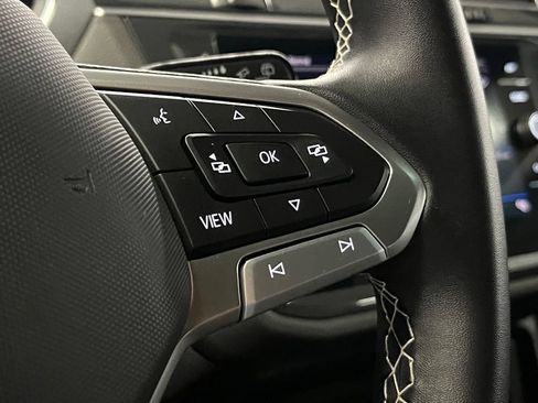 Certified 2023 Volkswagen Tiguan SE R-Line AWD/4WD image 26