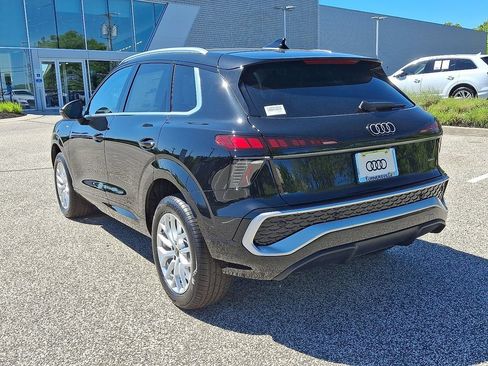 New 2026 Audi Q3 quattro 2.0T AWD/4WD image 3