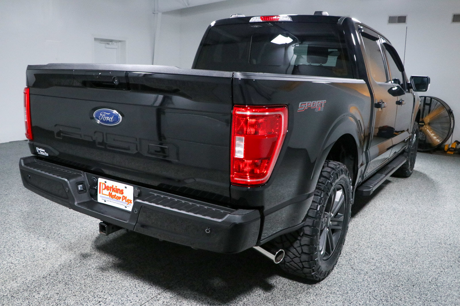 Used 2023 Ford F150 XLT w/ Equipment Group 302A High AWD/4WD image 8