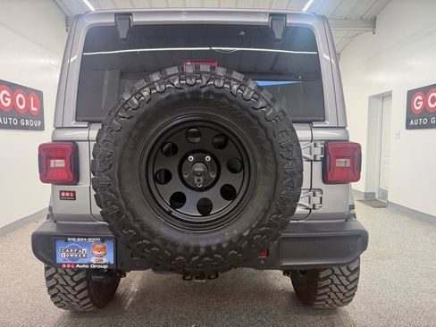 Used 2018 Jeep Wrangler Unlimited Sahara w/ Dual Top Group image 12