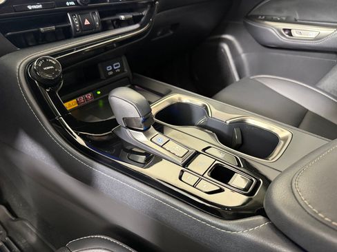 Used 2023 Lexus NX 350h AWD image 17