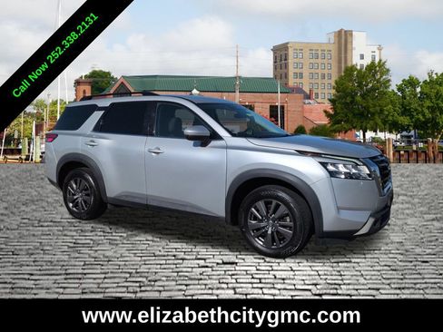 Used 2022 Nissan Pathfinder SV AWD/4WD image 1