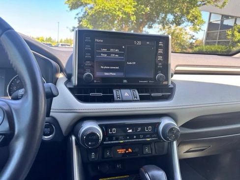 Used 2019 Toyota RAV4 XLE Premium w/ Advanced Technology Package AWD/4WD image 11