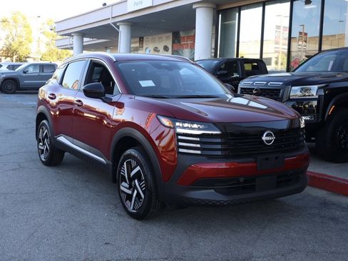 New 2026 Nissan Kicks SV image 2