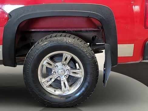 Used 2007 Chevrolet Silverado 1500 LTZ w/ Safety Package AWD/4WD image 34