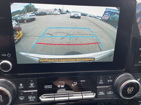 Certified 2025 Toyota Highlander XLE AWD/4WD image 16