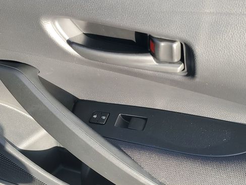 Certified 2023 Toyota Corolla LE image 46