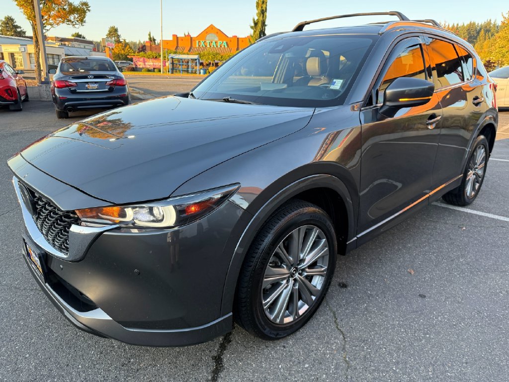 Used 2023 MAZDA CX-5 Signature AWD/4WD image 3