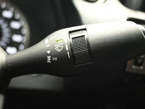 Used 2022 Lexus IS 300 w/ Premium Package RWD image 21