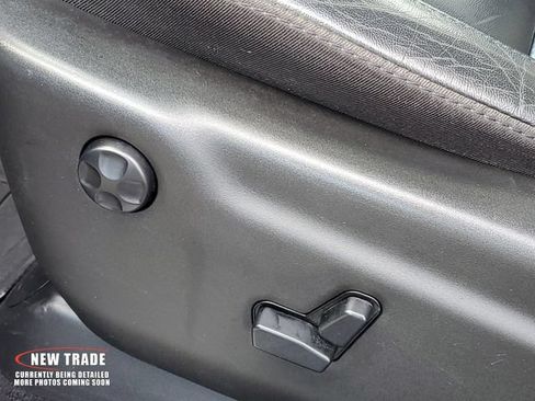 Used 2020 Jeep Grand Cherokee Limited AWD/4WD image 22