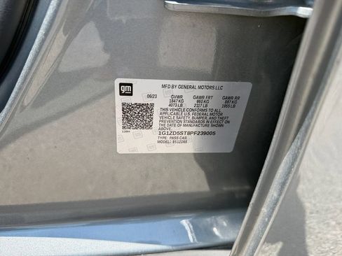 Used 2023 Chevrolet Malibu LT FWD image 30