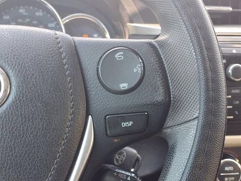 Used 2016 Toyota Corolla LE FWD image 16