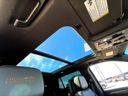 Used 2023 Chevrolet Tahoe High Country image 14