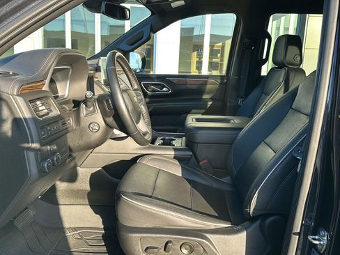 Used 2023 Chevrolet Tahoe Premier image 8