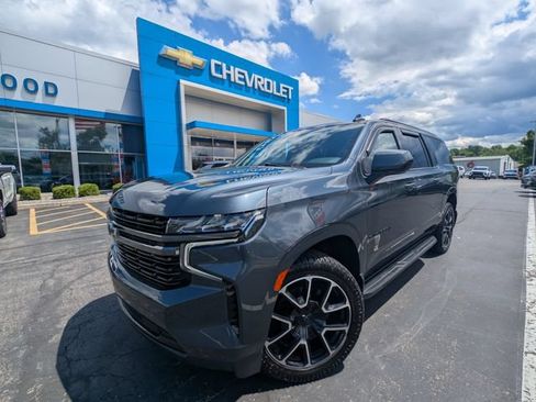 Used 2021 Chevrolet Suburban RST AWD/4WD image 30