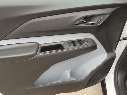 New 2027 Chevrolet Bolt LT image 13