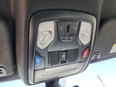 Used 2024 RAM 1500 Lone Star image 19