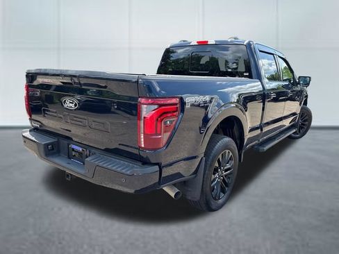 Used 2025 Ford F150 Lariat w/ FX4 Off-Road Package AWD/4WD image 4