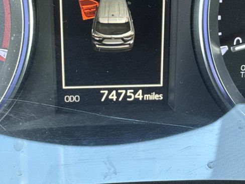 Used 2016 Toyota Highlander Limited image 27