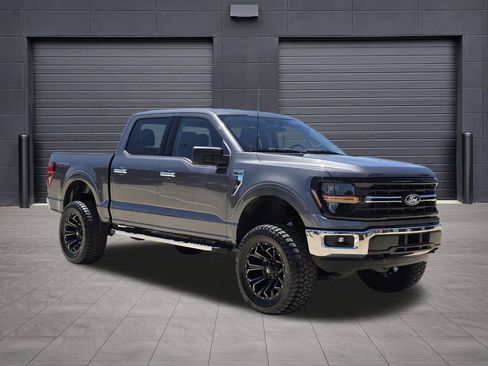 Used 2025 Ford F150 XLT w/ Equipment Group 301A Standard AWD/4WD image 3