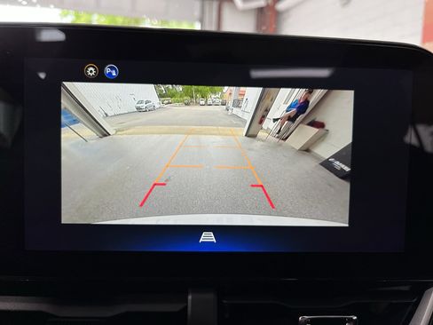 New 2026 Chevrolet Equinox LT FWD image 22