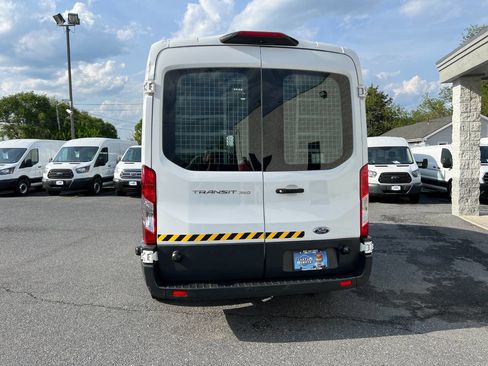 Used 2018 Ford Transit 350 148 Medium Roof RWD image 33
