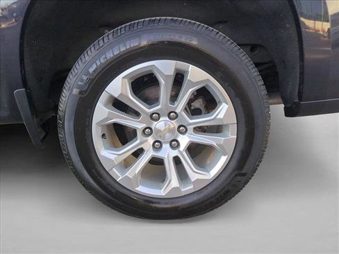 Used 2022 Chevrolet Silverado 1500 LTZ image 24