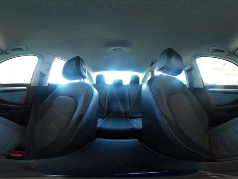 Used 2025 Volkswagen Jetta SE image 42