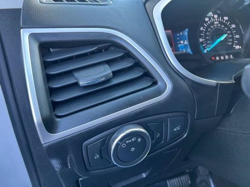 Used 2016 Ford Edge SEL w/ Equipment Group 201A AWD/4WD image 22