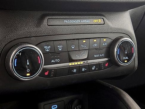 Used 2023 Ford Escape ST-Line w/ Cold Weather Package FWD image 16