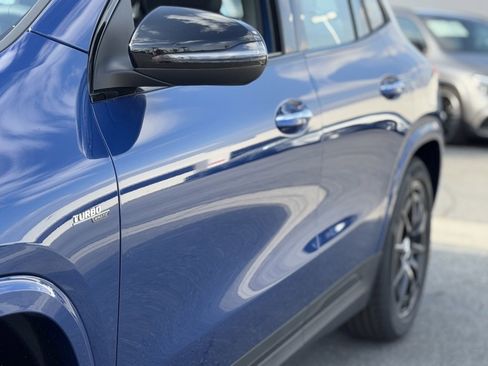 New 2025 Mercedes-Benz GLA 35 AMG 4MATIC image 9