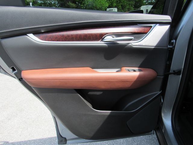 Certified 2023 Cadillac XT5 Sportv w/ Technology Package AWD/4WD image 29