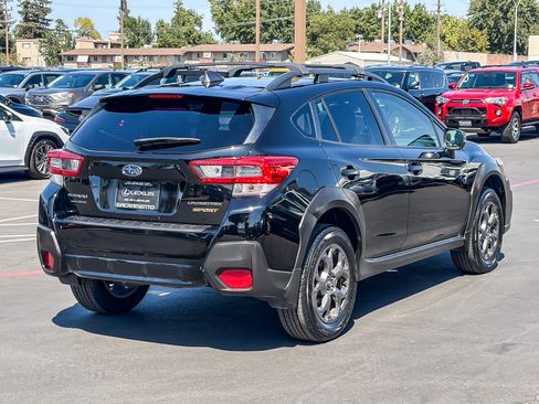Used 2021 Subaru Crosstrek 2.5i Sport w/ Moonroof Package AWD/4WD image 4