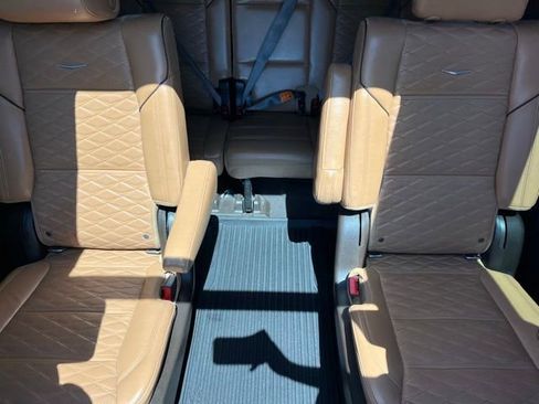 Used 2021 Cadillac Escalade ESV Sport w/ Driver Assist Tech Package AWD/4WD image 26