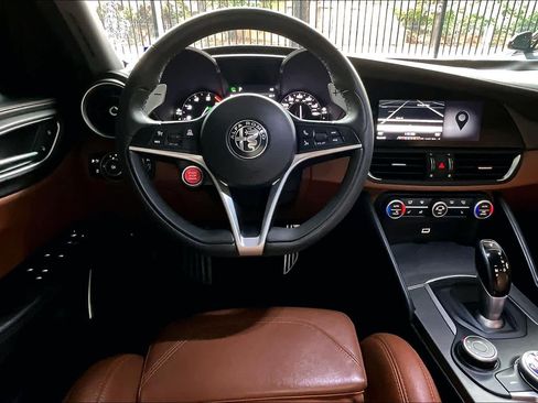 Used 2018 Alfa Romeo Giulia Ti Sport w/ Quick Order Package 22U Sport image 5