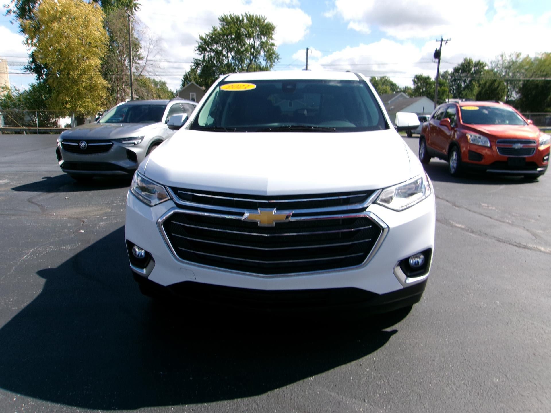 Used 2021 Chevrolet Traverse LT w/ LPO, Floor Liner Package AWD/4WD image 3
