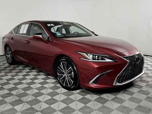 Used 2025 Lexus ES 350 w/ Premium Package FWD image 3