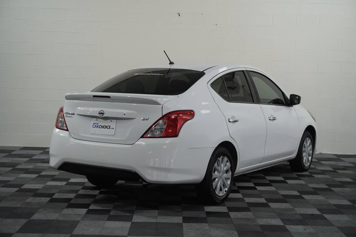 Used 2018 Nissan Versa SV FWD image 6