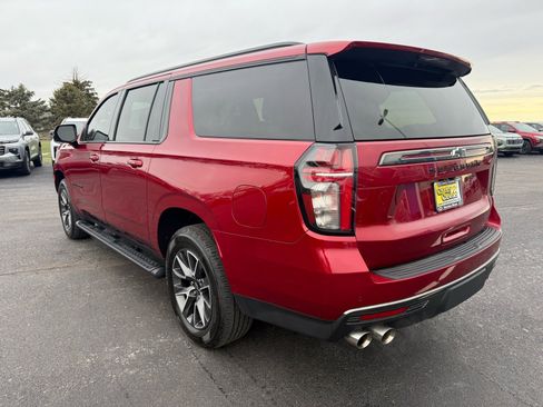 Used 2022 Chevrolet Suburban Z71 w/ Z71 Off-Road Package image 3