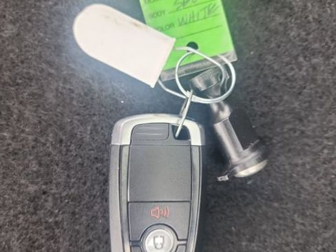 Used 2024 Ford Edge SEL AWD/4WD image 31