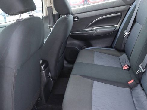 Used 2025 Nissan Versa SV FWD image 17