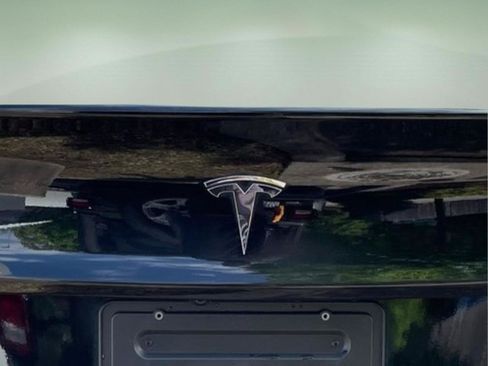 Used 2023 Tesla Model 3 Standard Range RWD image 12