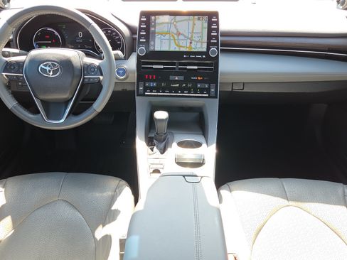 Used 2019 Toyota Avalon Limited w/ Advanced Safety Package FWD image 15