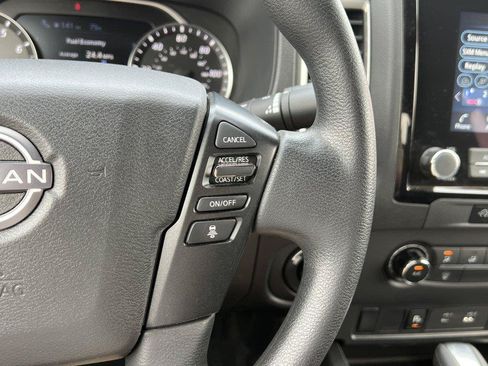 Used 2024 Nissan Frontier SV w/ Technology Package AWD/4WD image 25