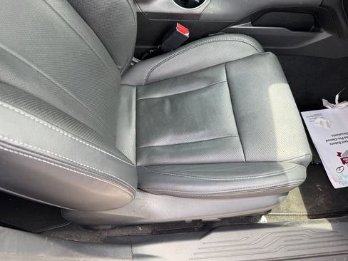 Used 2023 Subaru Outback Touring XT AWD/4WD image 16