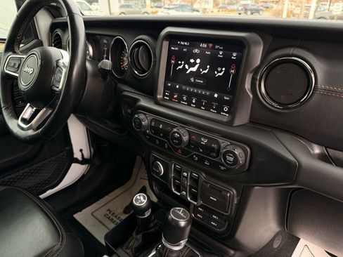 Used 2021 Jeep Gladiator Overland image 33