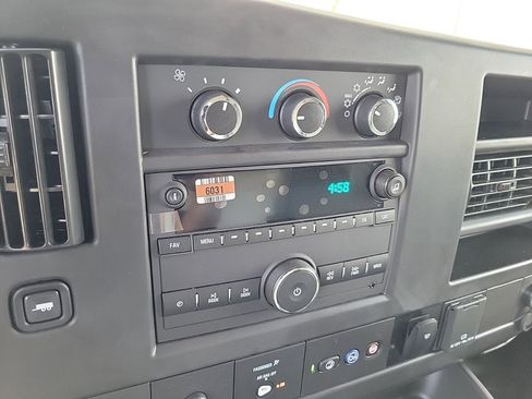 New 2025 GMC Savana 3500 Extended w/ Power Convenience Package image 16