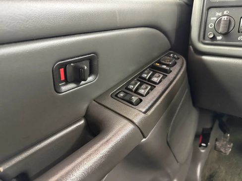 Used 2006 Chevrolet Silverado 1500 LT image 17