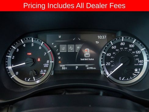 Used 2023 Toyota Highlander XLE FWD image 22