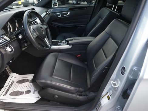 Used 2016 Mercedes-Benz E 350 Sedan image 9